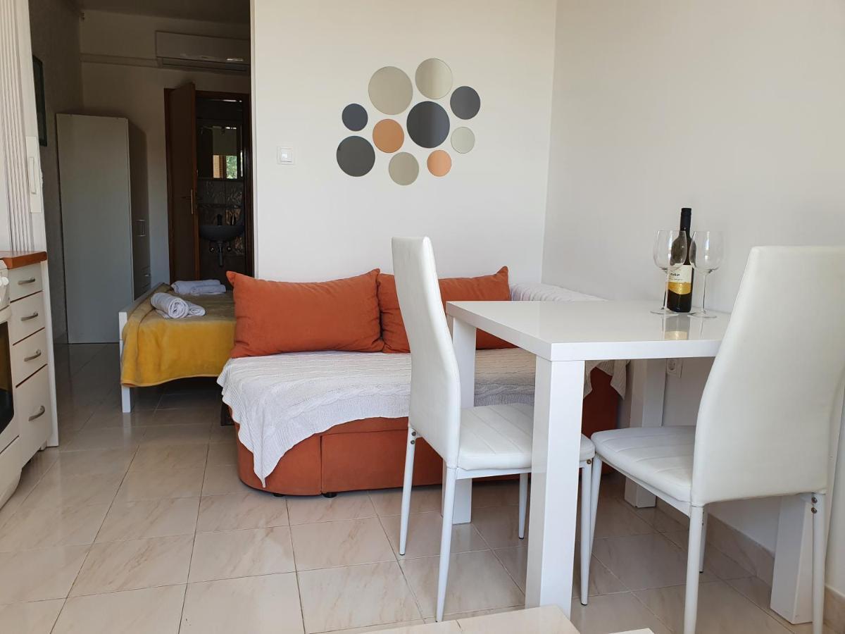 Apartment Ella Banjol 외부 사진