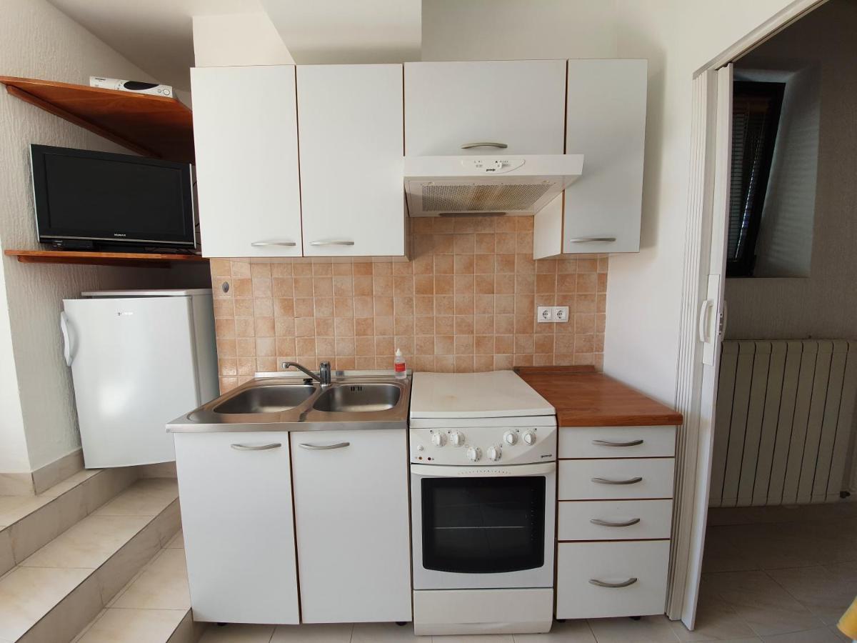 Apartment Ella Banjol 외부 사진