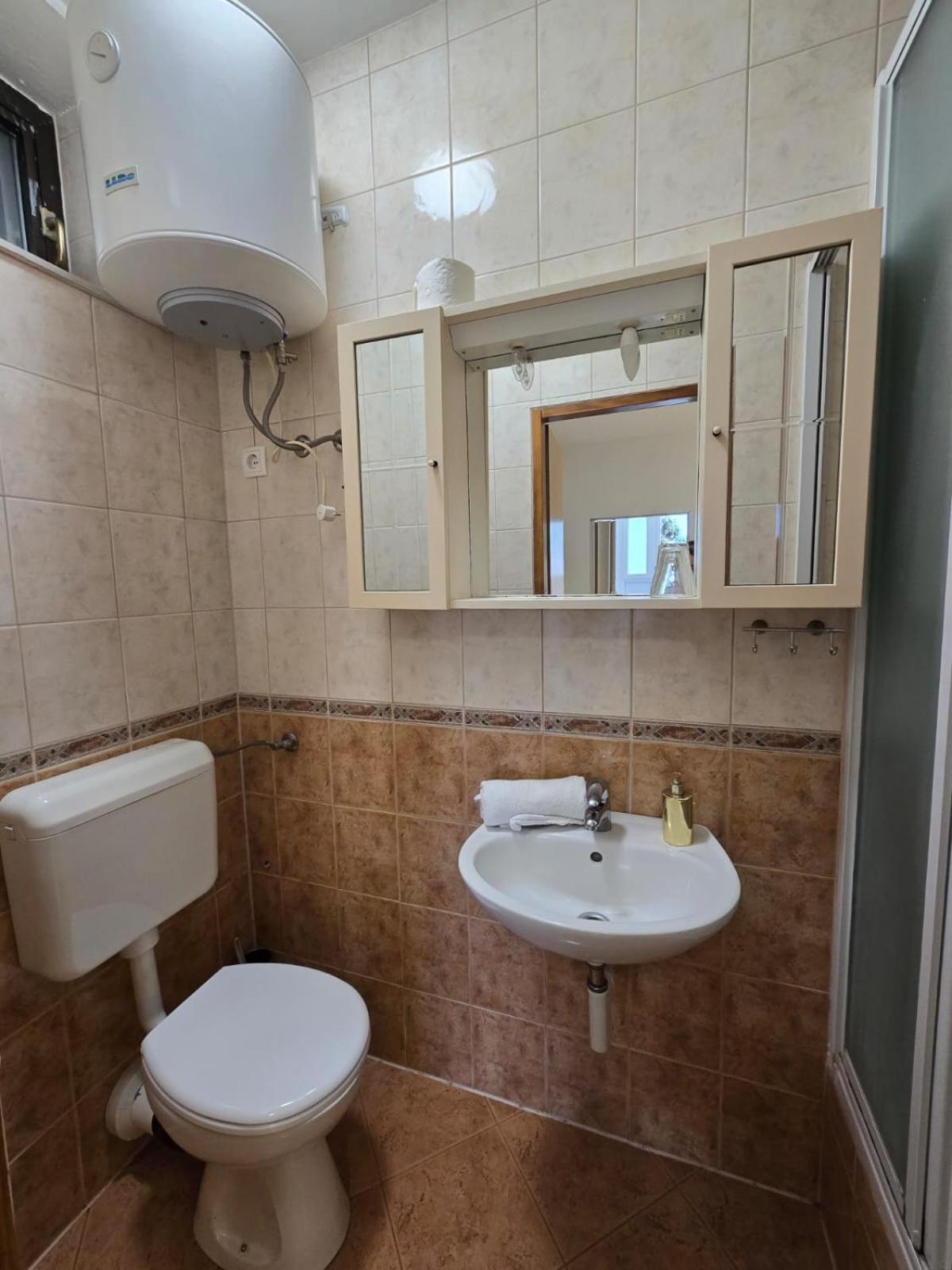Apartment Ella Banjol 외부 사진